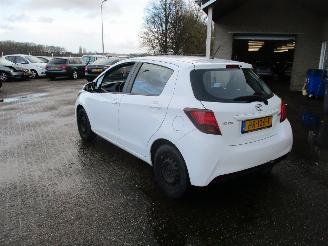 Toyota Yaris 1.0 VVT-i Now picture 5