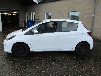 Toyota Yaris 1.0 VVT-i Now picture 4