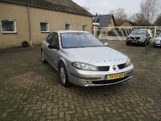 krockskadad bil auto Renault Laguna 2.0-16V T Tech Line 2006/7