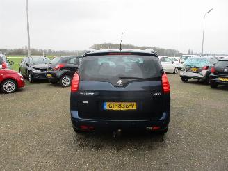 Peugeot 5008 2.0 HDiF GT 5p. picture 6