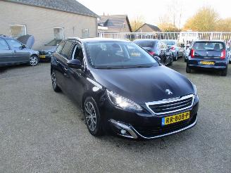 skadebil auto Peugeot 308 1.6 BlueHDi BL. Pre. REST BPM € 300,-!!! 2016/5