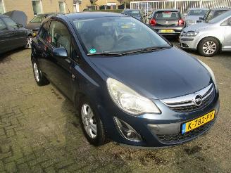 damaged passenger cars Opel Corsa 1.4-16V Cosmo 2012/1