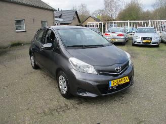  Toyota Yaris 1.0 VVT-i Now REST BPM €300,-!!! 2014/6