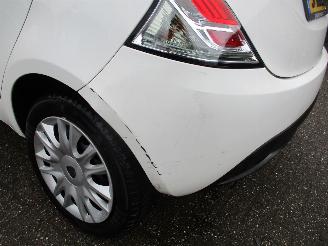 Lancia Ypsilon 0.9 TwinAir Gold picture 17