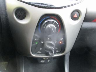 Citroën C1 1.2 PureTech Airscape Shine picture 18