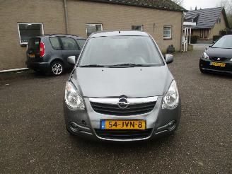 Opel Agila 1.2 Edition picture 2