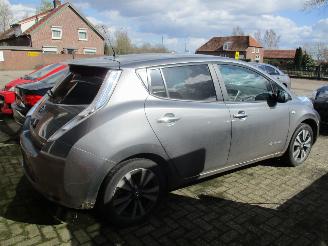 Nissan Leaf Tekna 30 kWh picture 9