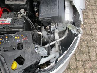 Renault Clio 0.9 TCe Zen picture 10