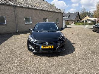 Hyundai I-30 1.6 GDI i-Motion Pl. REST BPM €500,-!!! picture 2