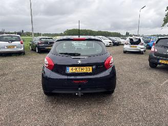 Peugeot 208 1.6 VTi Allure REST BPM €800,-!!! picture 6