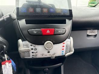 Toyota Aygo DYNAMIC BLUE picture 16