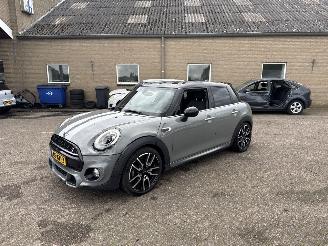 Mini Cooper 1.5 Cooper Chili Serious Business John Cooper Works REST BPM €900,-!!! picture 3