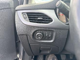 Opel Astra 1.2 Business Edition REST BPM €300,-!!! picture 26