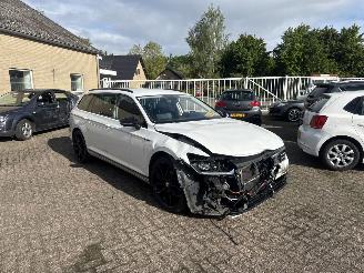 Vaurioauto  passenger cars Volkswagen Passat 1.4 TSI GTE REST BPM €300,-!!! 2018/2