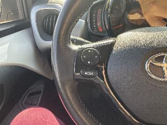 Toyota Aygo 1.0 VVT-i x-play picture 25