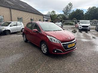 Unfallwagen Peugeot 208 1.2 PureT. Blue Lion REST BPM €370,-!!! 2016/9