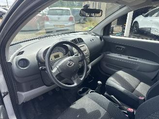 Daihatsu Sirion 1.0-12V Premium picture 13