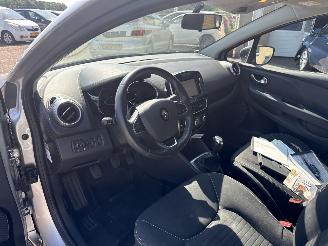 Renault Clio 1.2 16V Estate picture 17