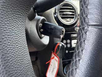 Opel Corsa 1.2-16V 111 Edition picture 24