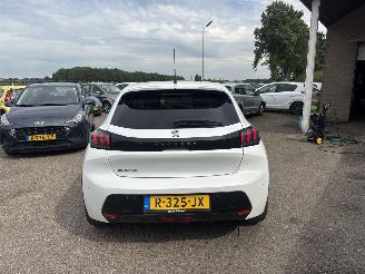 Peugeot e-208 EV Allure 50 kWh picture 7