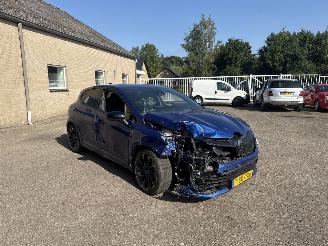 skadebil auto Renault Clio E-TECH HYBRID 1.6ETFH145espAlpine 2023/9