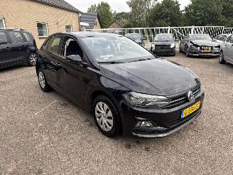 damaged passenger cars Volkswagen Polo 1.0 TSI Comfortline REST BPM €800,-!!! 2019/11