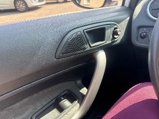 Ford Fiesta 1.25 Ghia REST BPM €150,-!!! picture 18