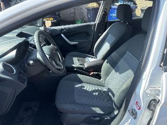 Ford Fiesta 1.25 Ghia REST BPM €150,-!!! picture 20