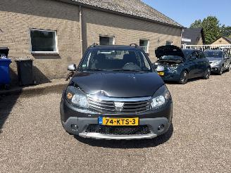 Dacia Sandero 1.6 Stepway REST BPM €100,-!!! picture 2