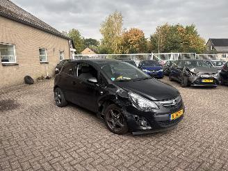 Voiture accidenté Opel Corsa 1.2 EcoF. Selection 2014/8
