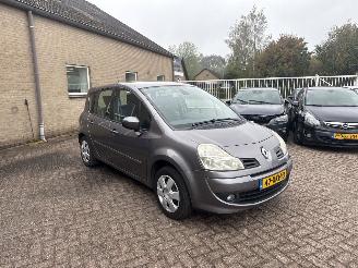 skadebil auto Renault Modus 1.2 TCE Night & Day REST BPM €200,-!!! 2012/6