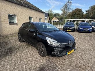 Unfallwagen Renault Clio 0.9 TCe Intens REST BPM €400,-!!! 2018/8