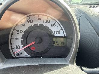 Peugeot 107 1.0-12V XR AIRCO picture 22