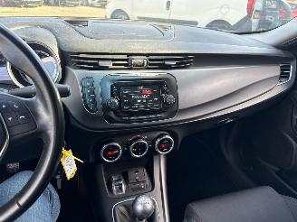 Alfa Romeo Giulietta 1.4 T Distinctive picture 17