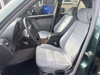Mercedes C-klasse 180 Sport AUTOMAAT picture 17