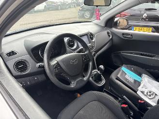 Hyundai I-10 1.0i Comfort REST BPM €300,-!!! picture 14