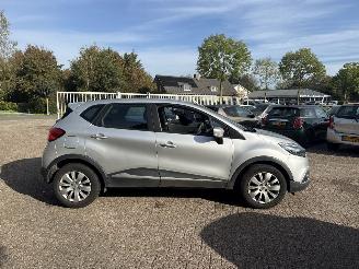 Renault Captur 1.2 TCe Expression picture 8
