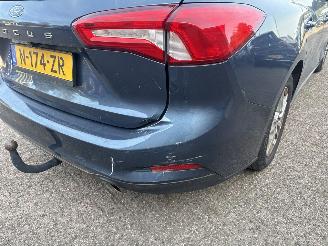 Ford Focus 1.0 EcoBoost Trend Edition picture 23