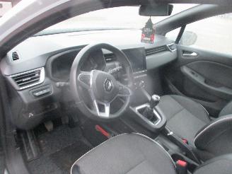 Renault Clio 1.0 TCe Bi-Fuel Intens picture 20