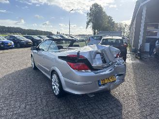 Opel Astra TWIN TOP 1.8 Cosmo WEINIG KILOMETERS picture 5