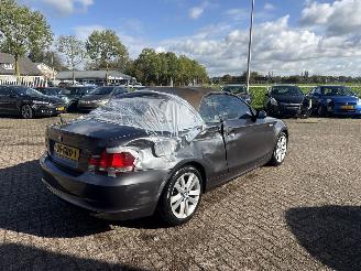 BMW 1-serie 118i Executive Cabrio picture 7