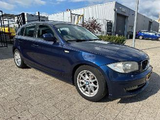 damaged passenger cars BMW 1-serie 116i EffDyn. Ed. Business Line Ultimate Edition 2011/5