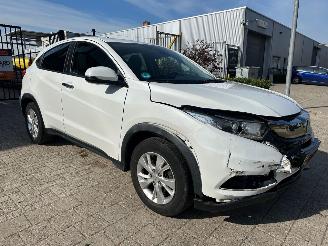 Voiture accidenté Honda Hr-v 1.5 i-VTEC Elegance 2018/11
