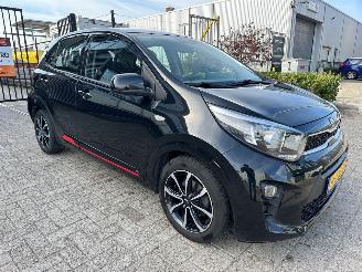 damaged passenger cars Kia Picanto 1.0 MPi ComfortPlusLine 2020/1