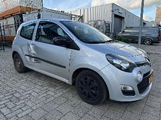 Schadeauto Renault Twingo 1.2 16V Acces 2013/2