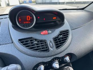 Renault Twingo 1.2 16V Acces picture 12