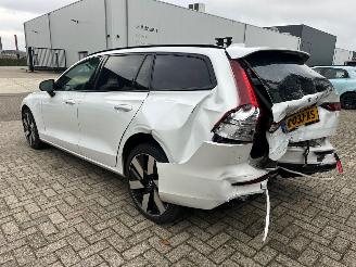 Volvo V-60 2.0 T6 Plug-in hybrid AWD Plus Bright picture 4