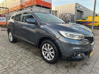 krockskadad bil auto Renault Kadjar 1.2 TCe Intens 2016/9