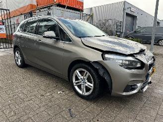 skadebil auto BMW 2-serie Active Tourer 220i High Executive 2015/2