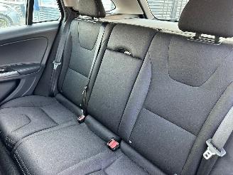 Volvo V-60 2.0 D3 R-Design Automaat picture 16